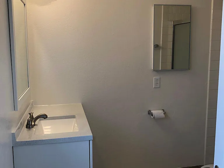 167 S Malena Dr #C — Photo 20