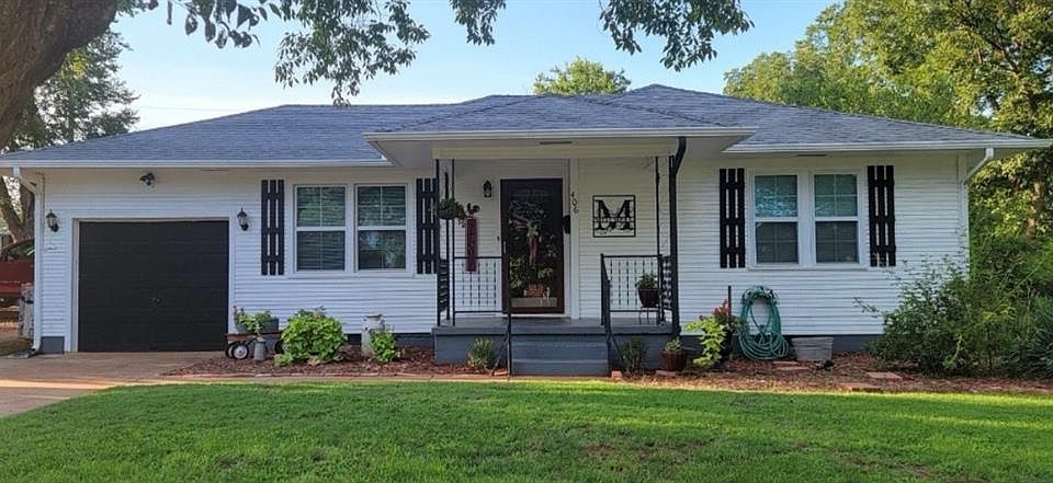 1st image of 406 Winona Blvd