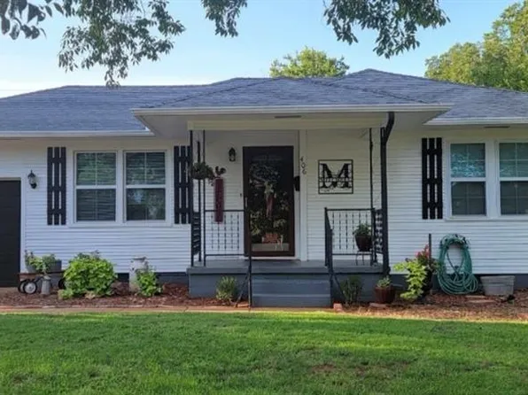 406 Winona Blvd, Lindsay, OK 73052
