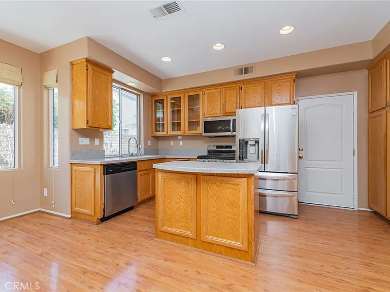 1511 Kinsler Ct — Photo 10