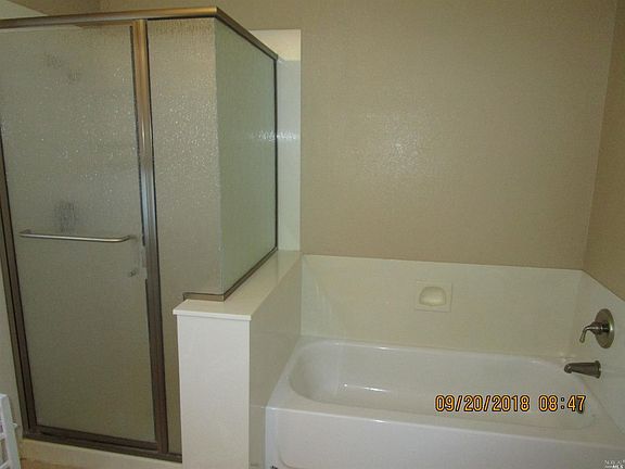 4th image of 2200 Clipper Ct