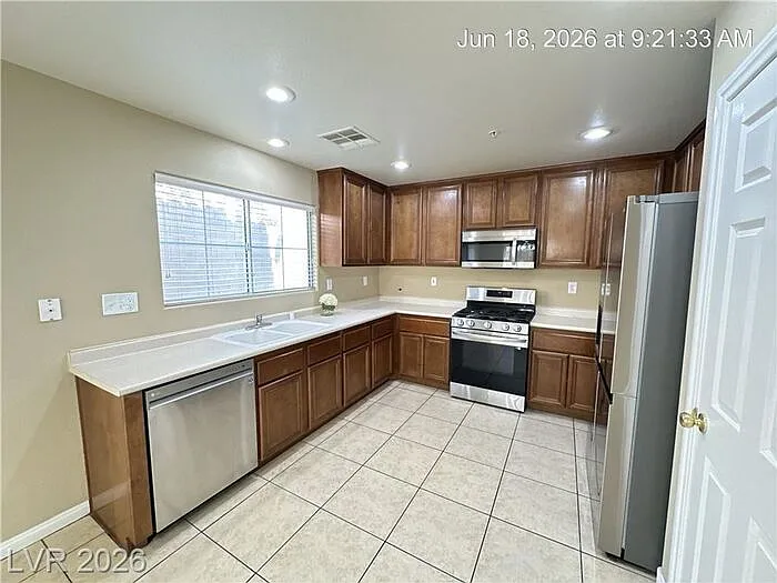 637 Lucky Pine St — Photo 13
