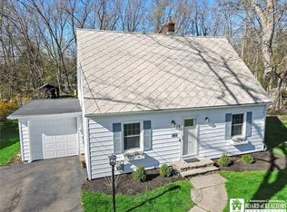 13 Lowell Pl, Fredonia, NY