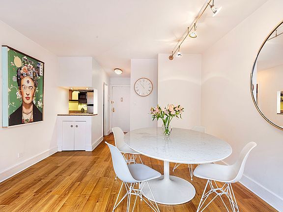 5th image of 31 Jane St #2CD