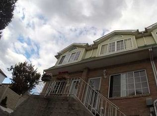 103 Woodcutters Ln, Staten Island, NY 10306