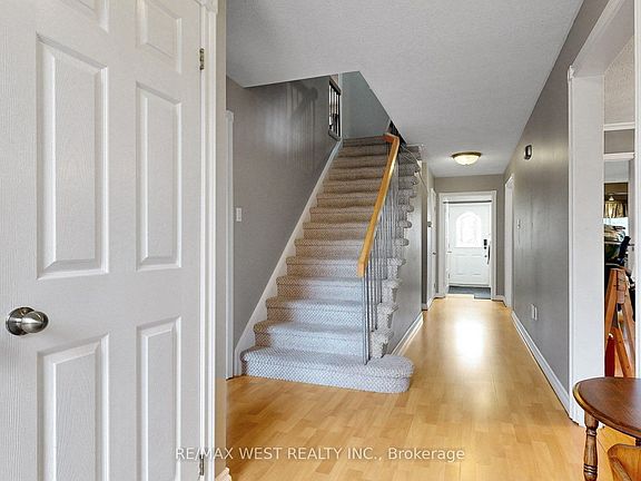 5th image of 13 Mansfield St