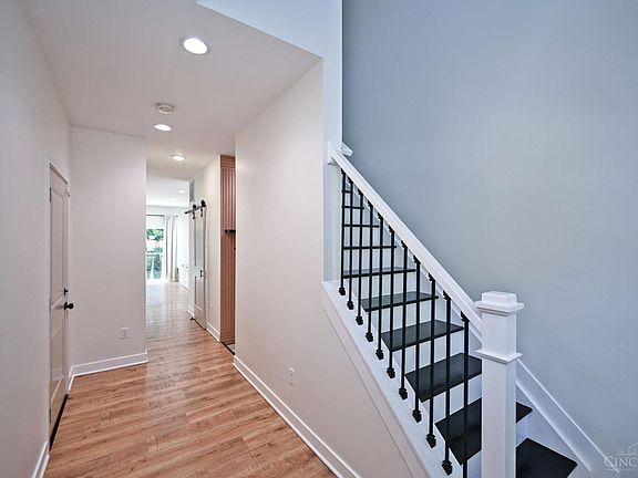 4th image of 6205 Chandler St