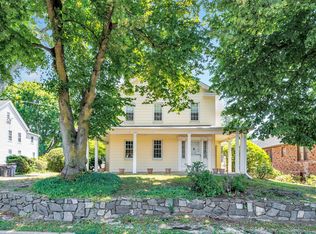 5030 Main St, Trumbull, CT 06611