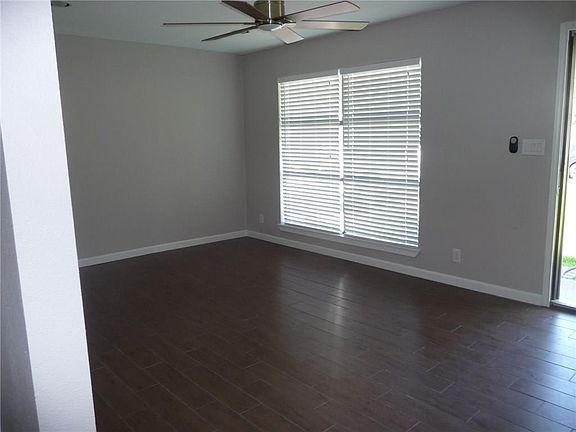 4th image of 2538 Hearthstone Dr