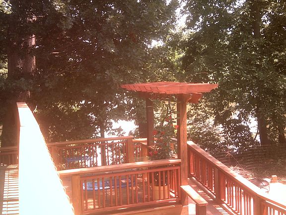 4th image of 1130 Lakeside Dr