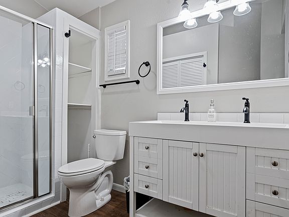 5th image of 3108 Linnet Dr