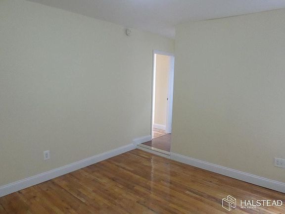 4th image of 1642 Lexington Ave APT 20