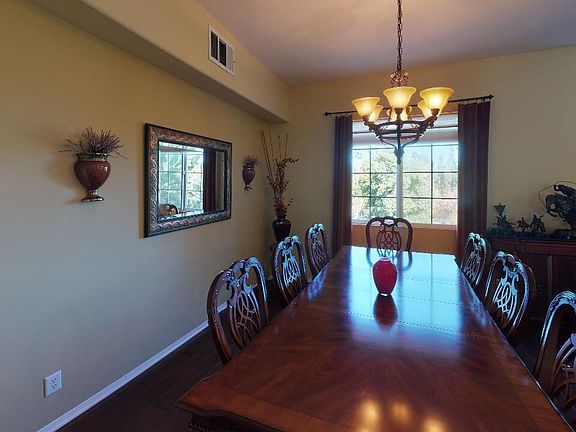 5th image of 5655 Como Cir