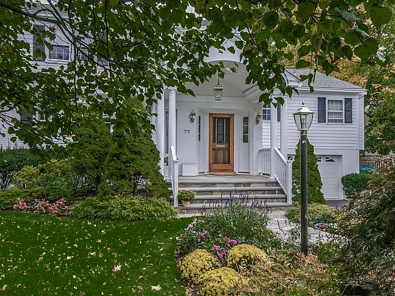 2nd image of 77 Soundview Ave