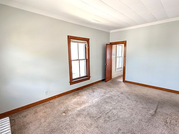 2nd image of 1 Fon Clair St #D
