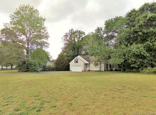 6749 Powhatan Dr, Hayes, VA 23072