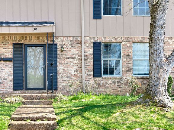 2nd image of 110 Bellevue Rd APT 30