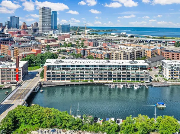 311 East Erie STREET #305, Milwaukee, WI 53202