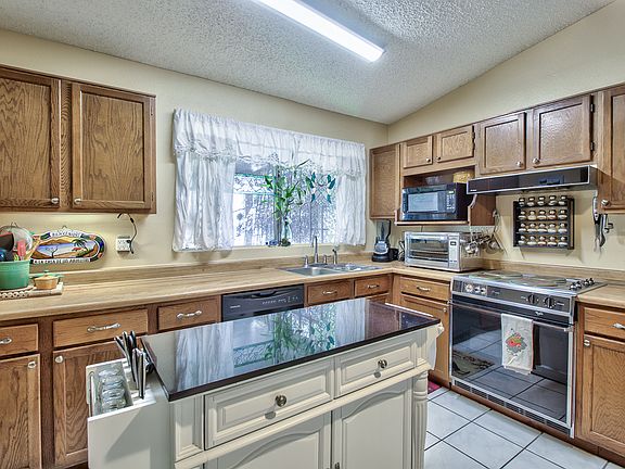 5th image of 6604 W Sunnyside Dr