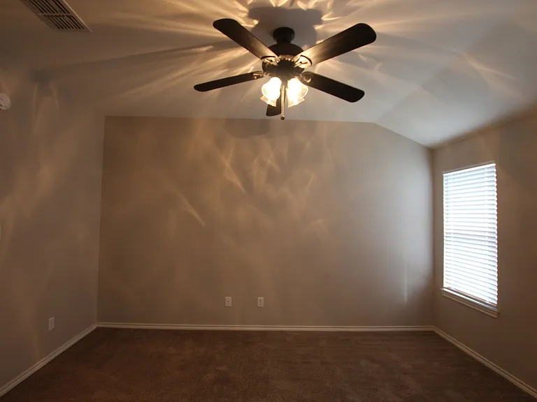 Coming Soon! Mission Ranch- 2 Bedroom Duplex for Rent in Lindale! — Photo 18
