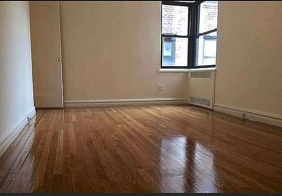2nd image of 2845 University Ave APT 2K