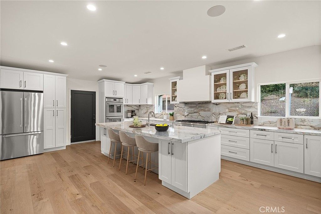 21091 Topochico Dr, Woodland Hills, CA 91364 MLS SR24193569 Zillow