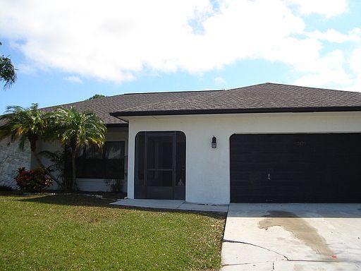 3rd image of 2425 SE Marius St