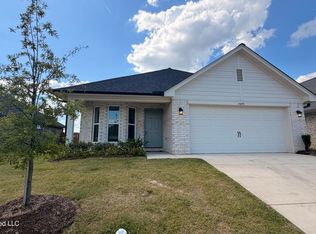 7899 Gardendale Dr, Olive Branch, MS 38654