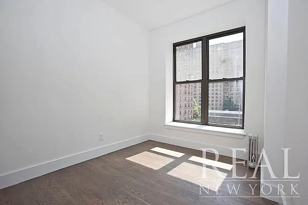 Rented by REAL New York | media 12