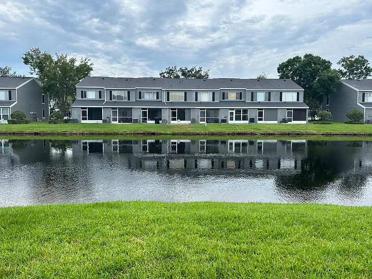 250 Countryside Key Blvd — Photo 18