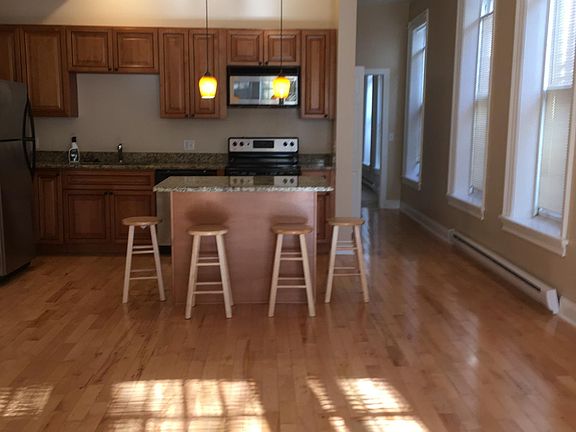 Light filled living/dining/kitchen area