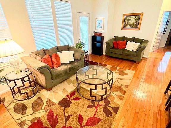3rd image of 42531 Rockrose Sq Unit 101