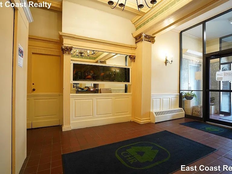 1223 Beacon St #105 — Photo 9
