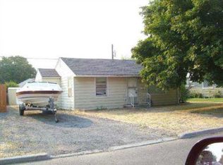 77 F St NE, Ephrata, WA 98823