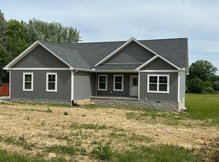 104 J W York Rd, Scottsville, KY 42164