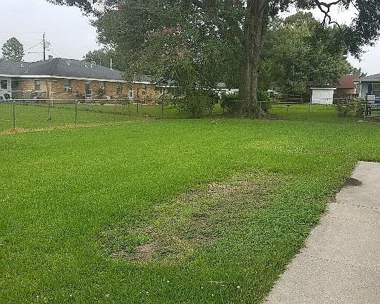 3rd image of 1819 Badt Ave