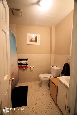 Rented by Kian Realty | media 69