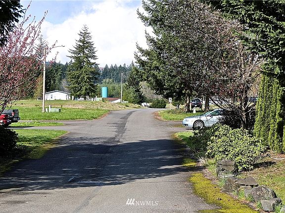2nd image of 31 W Freedom Lane