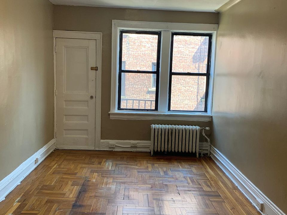 2nd image of 40 Sanford Pl APT C3