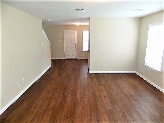 3rd image of 21523 Nella Cir