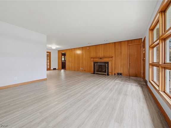 3rd image of 3400 22nd St NW