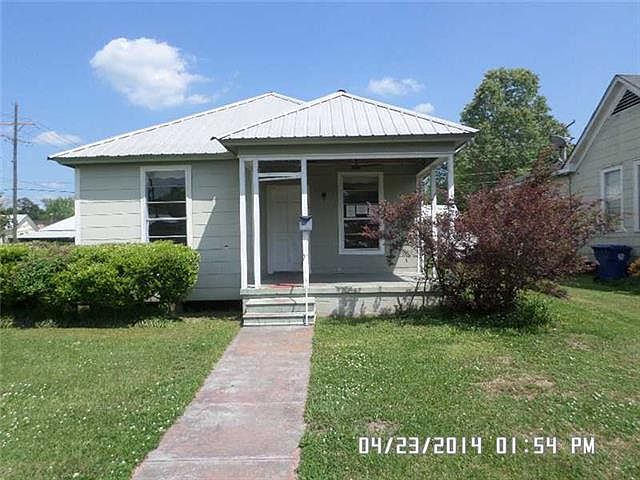 1st image of 802 Avenue E