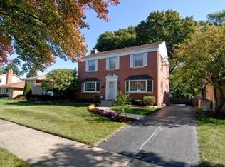 921 Florence Dr, Park Ridge, IL 60068