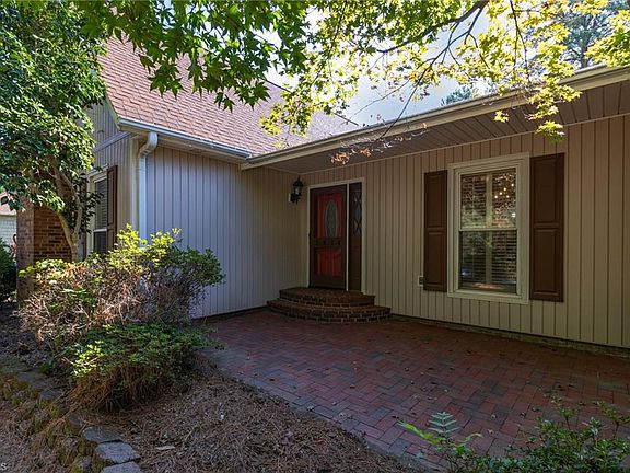 3rd image of 3414 Edgefield Rd