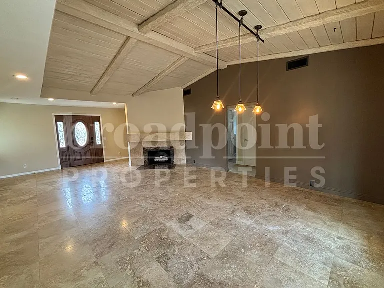 11145 Meadow Glen Way E — Photo 3