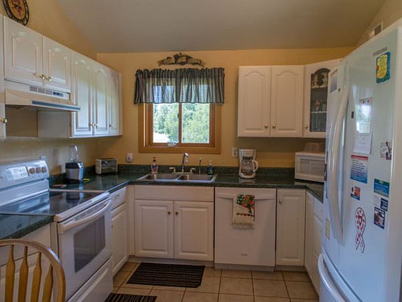 Main house - Kitchen