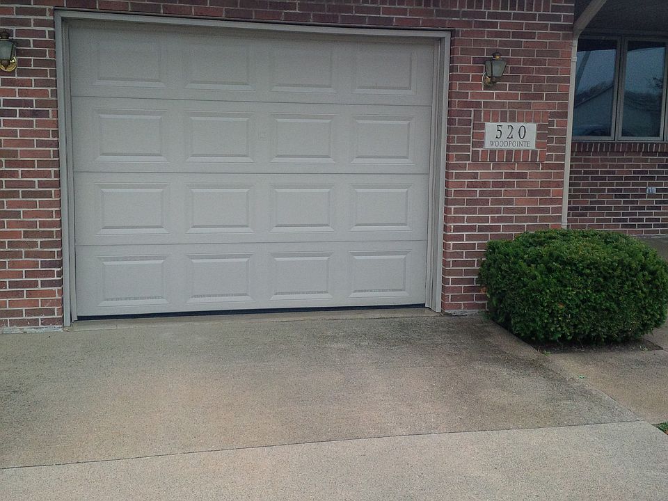 2nd image of 520 Woodpointe Dr