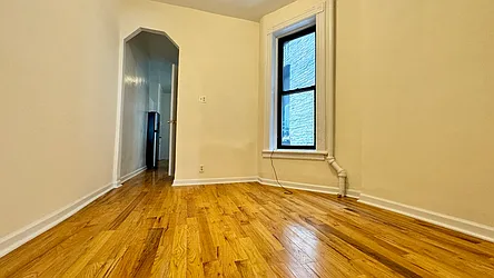 Rented by HOLTON REAL ESTATE INC.