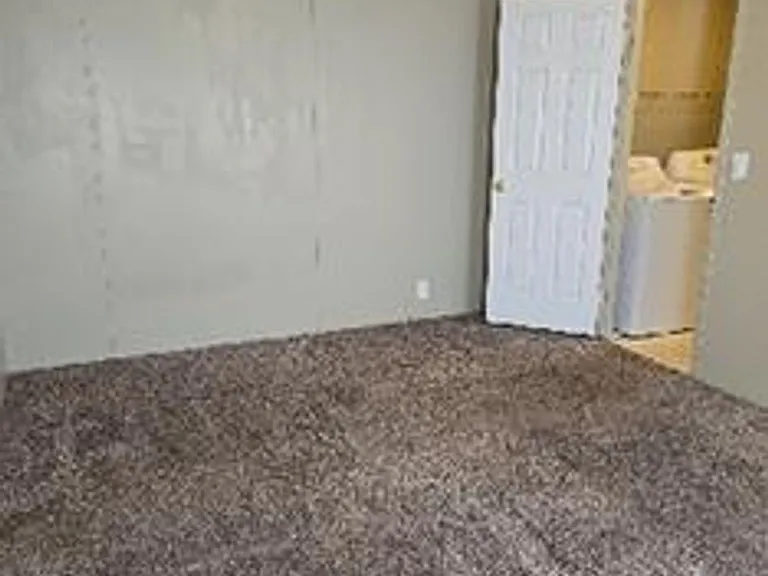 333 N Meldrum St #2 — Photo 12