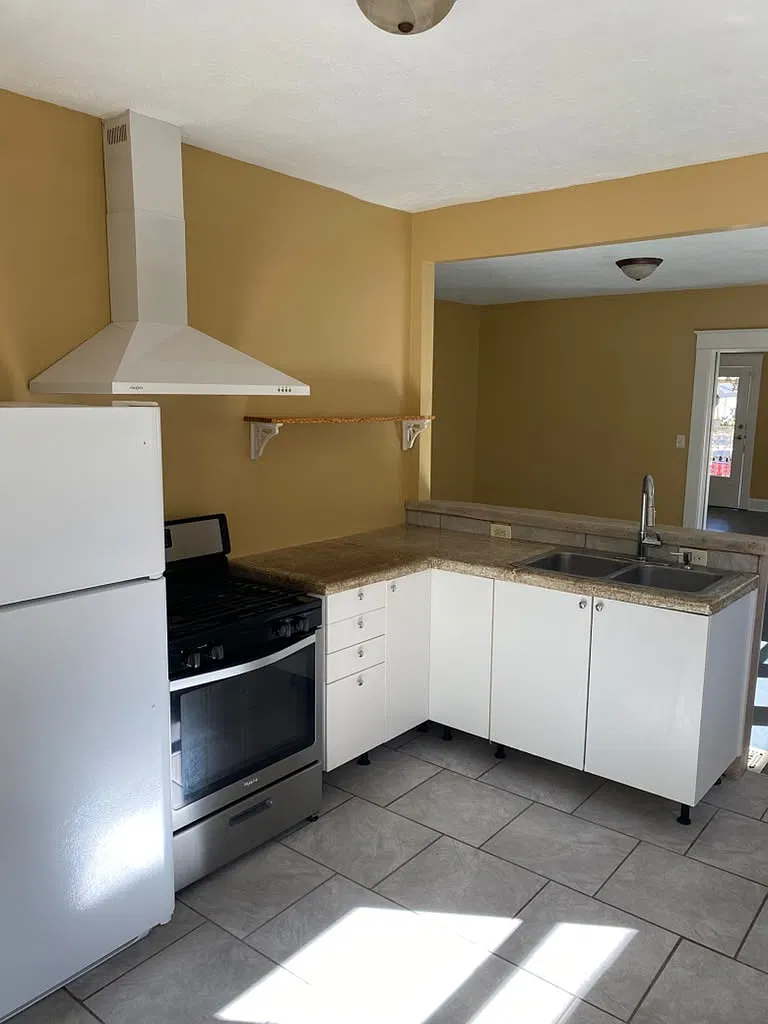 2 bed, 1936 sqft, $1,200 — Photo 4